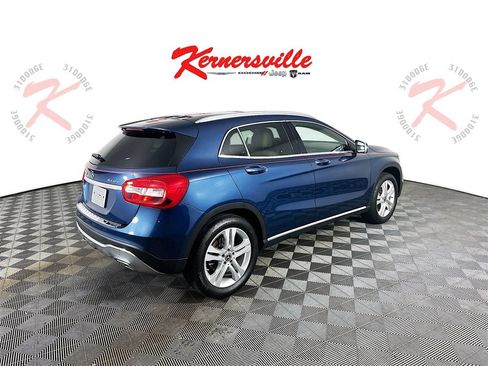 Used 2019 Mercedes-Benz GLA 250 4MATIC w/ Premium Package image 7