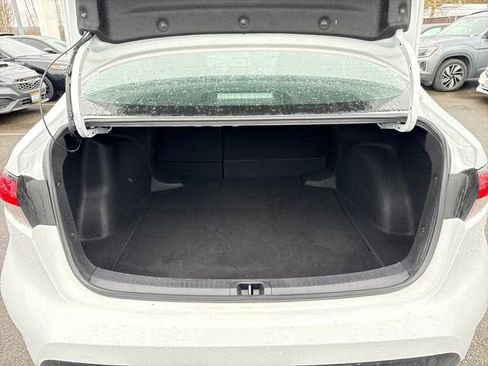 Used 2023 Toyota Corolla LE image 28