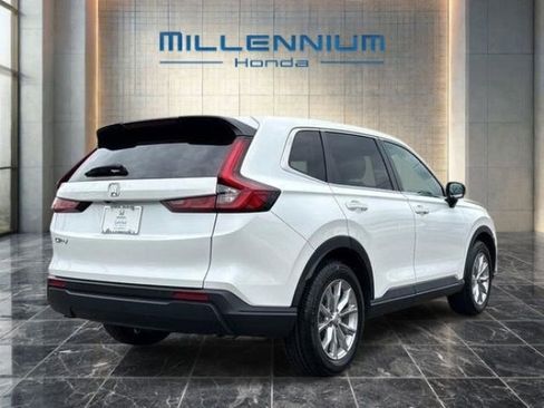 Used 2023 Honda CR-V EX-L image 4