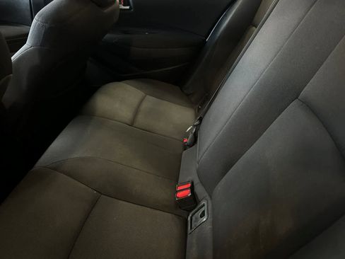 Used 2021 Toyota Corolla LE FWD image 5