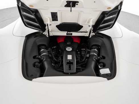 Used 2018 Ferrari 488 Spider RWD image 44