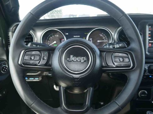 Certified 2023 Jeep Wrangler Unlimited AWD/4WD image 34