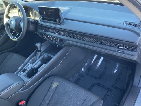 Used 2024 Honda Accord EX image 10