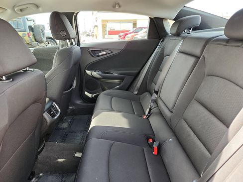 Used 2024 Chevrolet Malibu LT image 8