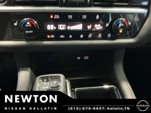 Used 2025 Nissan Pathfinder SL w/ Cargo Package FWD image 5
