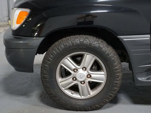 Used 2006 Lexus LX 470 4WD image 5
