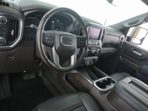 Used 2020 GMC Sierra 3500 Denali image 17