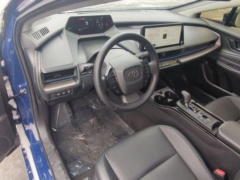 Certified 2024 Toyota Prius XLE image 9