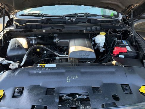 Used 2019 RAM 1500 Express w/ Express Value Package image 11