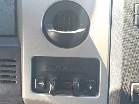 Used 2011 Ford F150 XLT RWD image 23