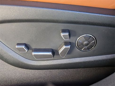 Used 2023 Lincoln Nautilus Black Label image 19