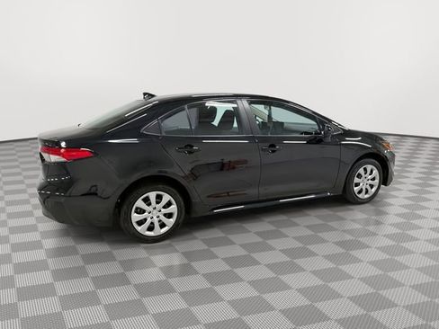Used 2024 Toyota Corolla LE image 12
