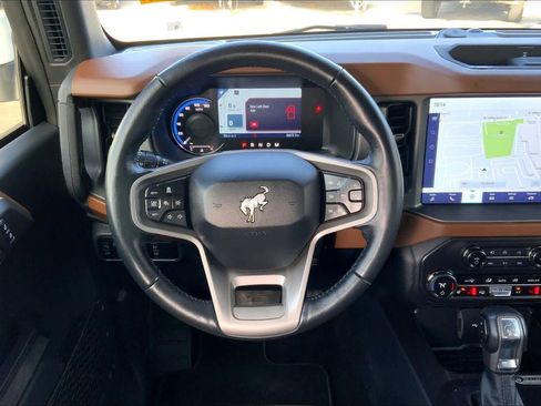 Used 2024 Ford Bronco Outer Banks image 5