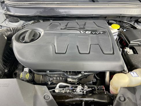 Used 2022 Jeep Cherokee Trailhawk AWD/4WD image 28