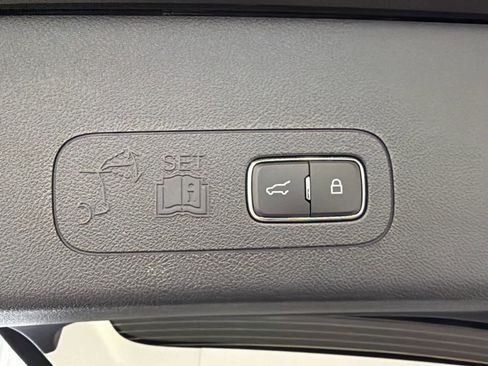 Used 2025 Lincoln Aviator 2WD w/ Jet Appearance Package image 9