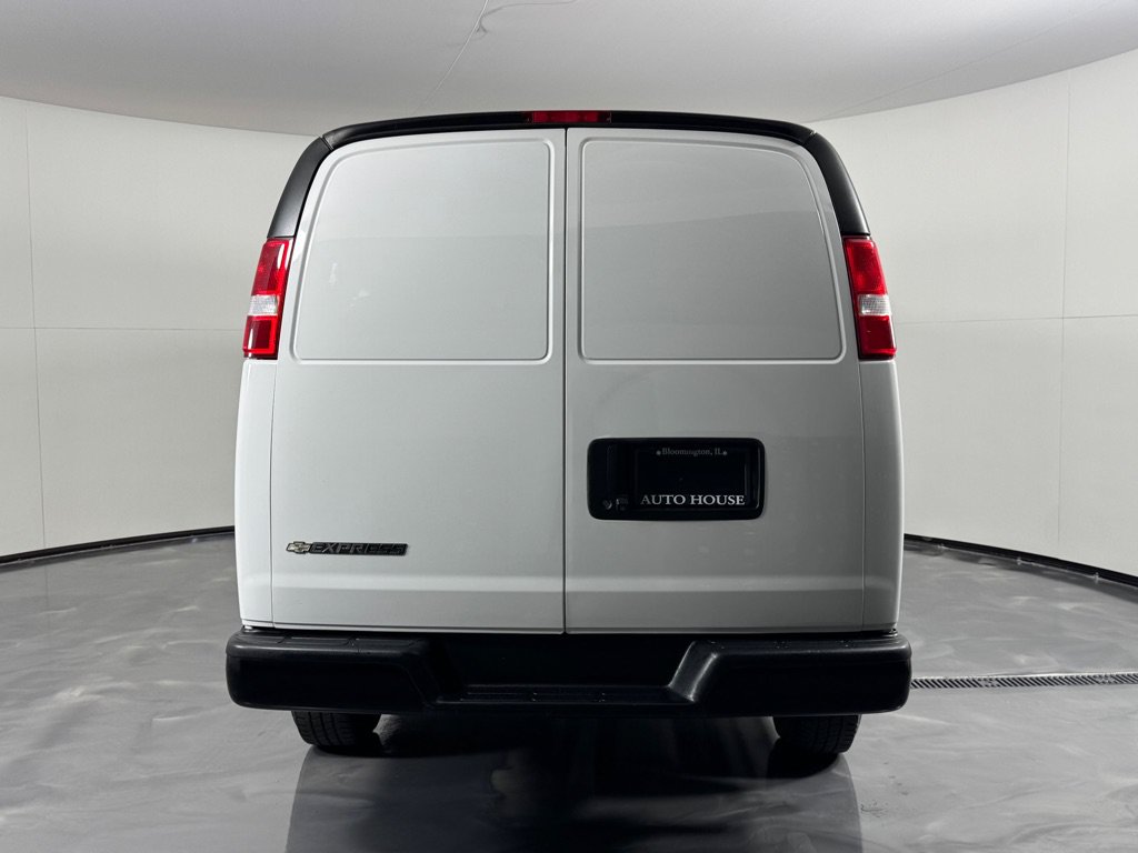 Used 2019 Chevrolet Express 2500 w/ Driver Convenience Package RWD image 6