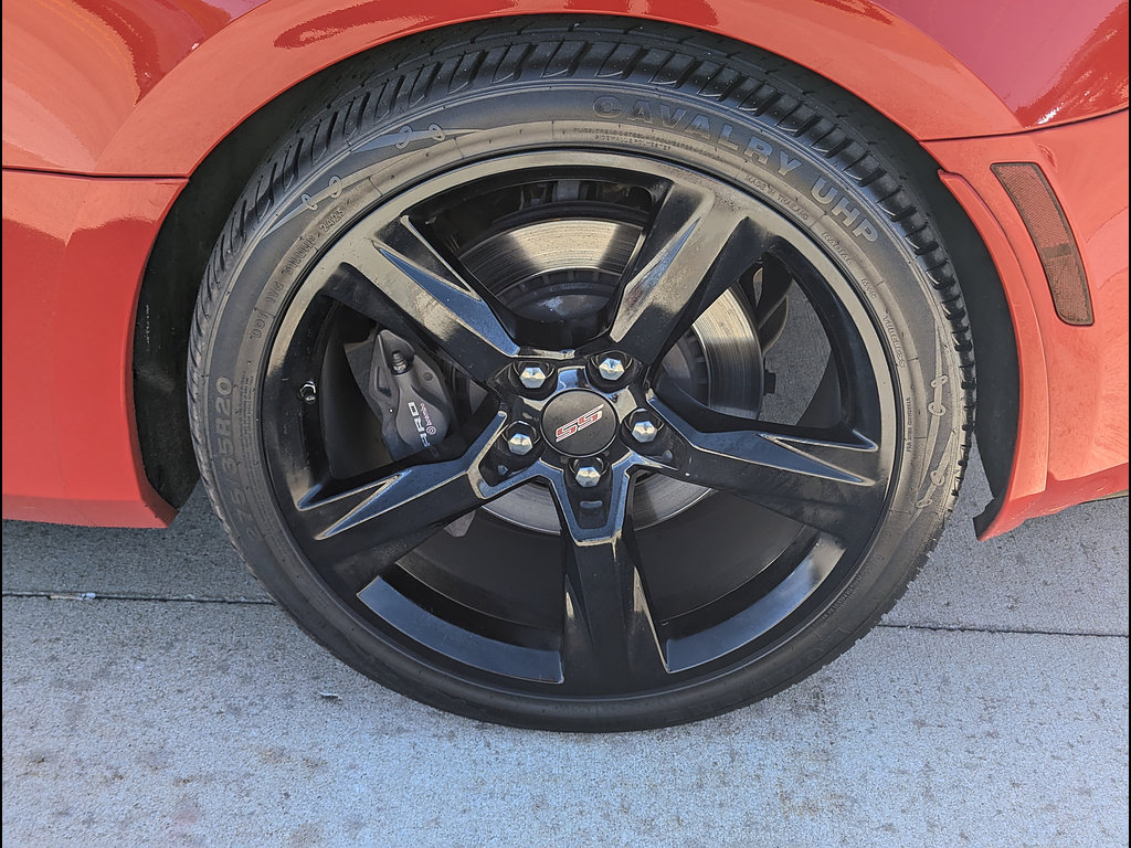 Used 2016 Chevrolet Camaro SS RWD image 15