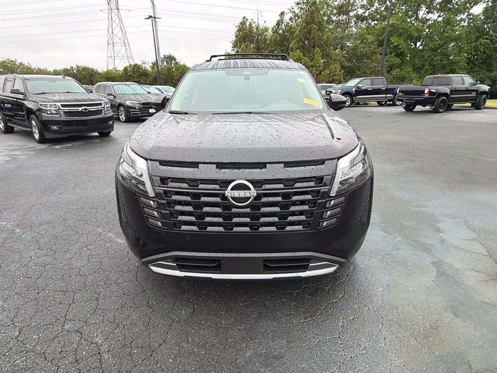 Used 2026 Nissan Pathfinder SL FWD image 17
