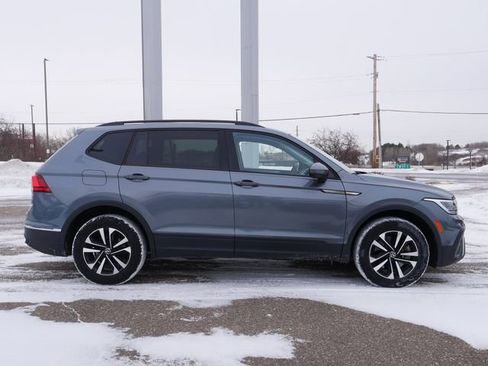 Used 2022 Volkswagen Tiguan S w/ Driver Assistance Package image 8