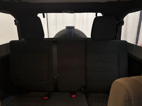 Used 2011 Jeep Wrangler Unlimited Sport image 36