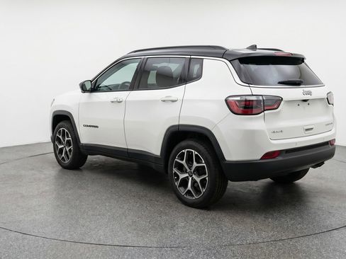 Used 2025 Jeep Compass Limited AWD/4WD image 6