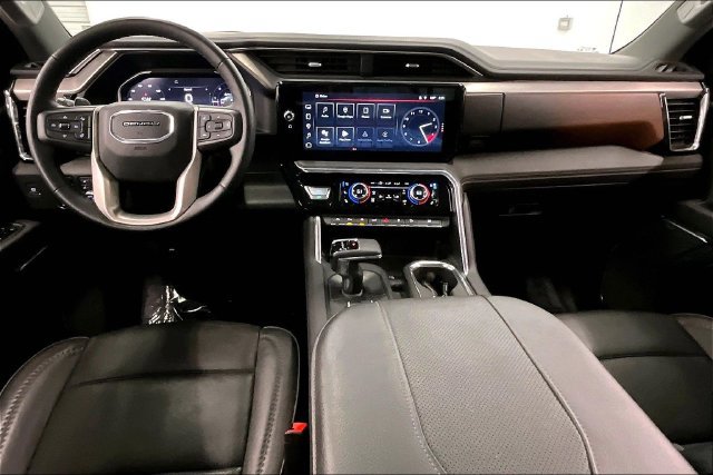 Used 2024 GMC Sierra 1500 Denali w/ Denali Reserve Package AWD/4WD image 19
