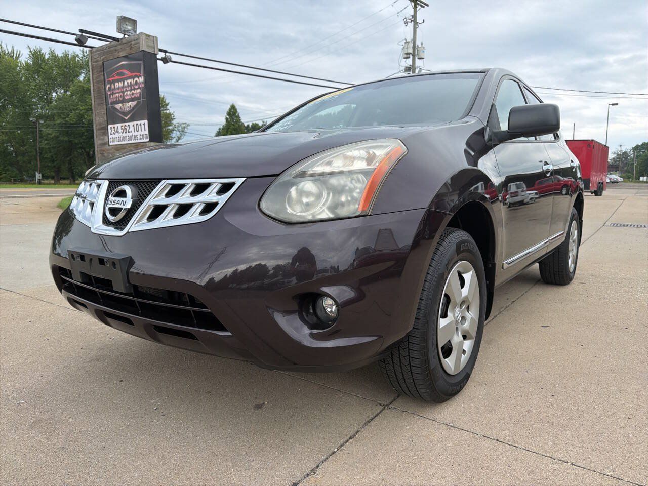 Used 2015 Nissan Rogue S AWD/4WD image 1