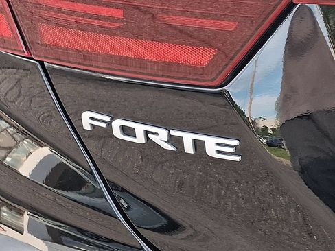 Certified 2023 Kia Forte GT-Line w/ GT-Line Premium Package FWD image 33