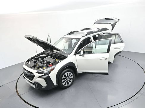 Used 2024 Subaru Outback Touring XT w/ Popular Package #2 AWD/4WD image 36
