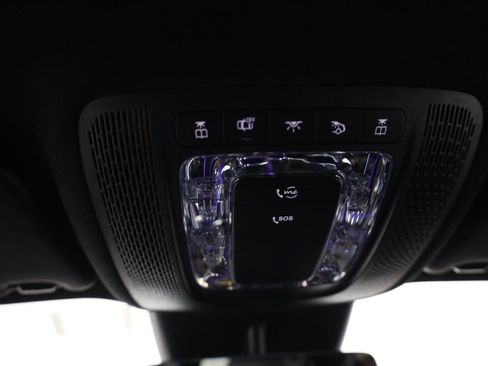 Certified 2025 Mercedes-Benz GLB 250 4MATIC image 33