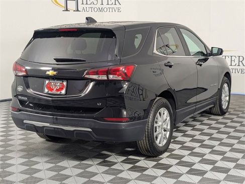 Used 2023 Chevrolet Equinox LT w/ Driver Convenience Package image 7