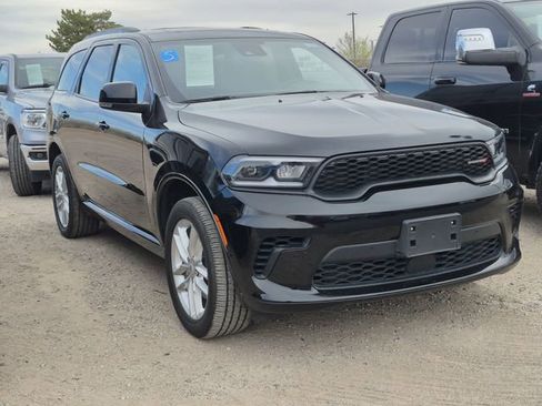 Used 2025 Dodge Durango GT image 3