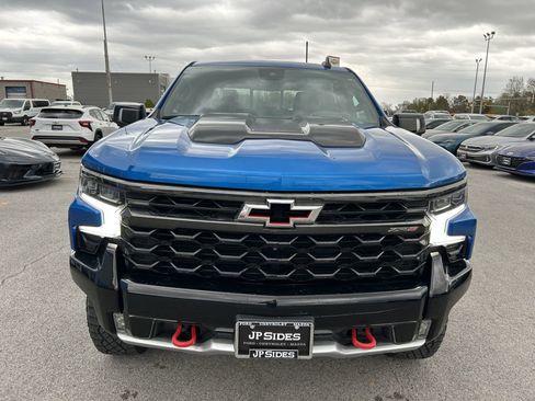 Used 2022 Chevrolet Silverado 1500 ZR2 w/ Technology Package image 7