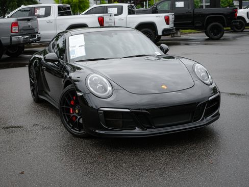 Used 2019 Porsche 911 Carrera GTS RWD image 2