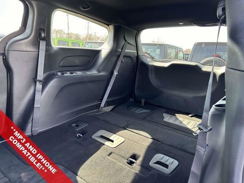 New 2026 Chrysler Pacifica Select image 7