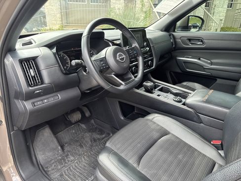 Used 2024 Nissan Pathfinder Rock Creek AWD/4WD image 23