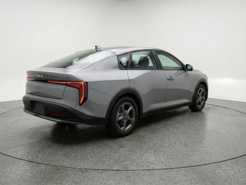Used 2025 Kia K4 FWD image 6