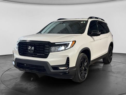 Used 2024 Honda Passport Black Edition image 9