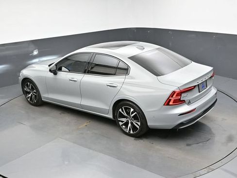 Used 2025 Volvo S60 B5 Plus FWD image 44