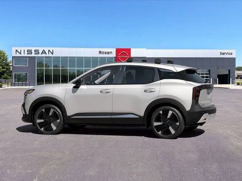 New 2026 Nissan Kicks SR w/ Cold Weather Package AWD/4WD image 21