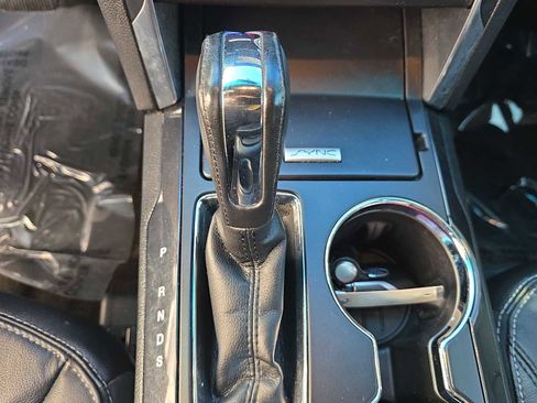 Used 2016 Ford Explorer Limited image 21