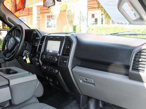 Used 2020 Ford F150 XLT w/ Trailer Tow Package image 35