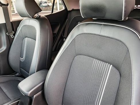 Certified 2023 Hyundai Venue Limited image 28