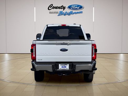 Used 2024 Ford F250 Lariat image 11
