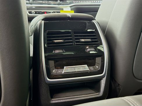 New 2026 BMW X5 xDrive50e w/ M Sport Package image 27