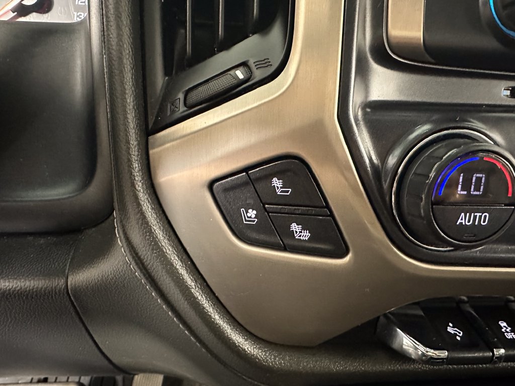 Used 2018 GMC Sierra 1500 Denali AWD/4WD image 35