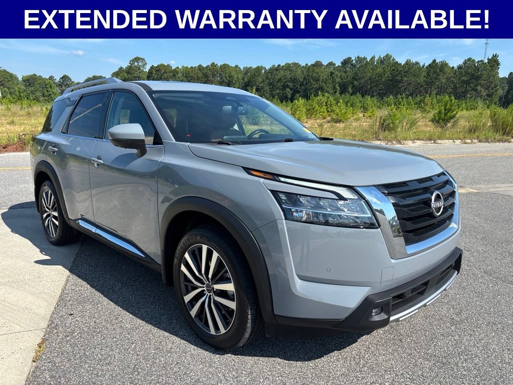 Used 2022 Nissan Pathfinder Platinum w/ Cargo Package AWD/4WD image 13