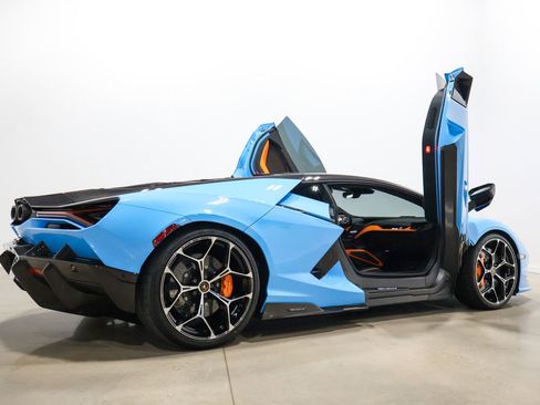 Used 2025 Lamborghini Revuelto AWD/4WD image 53