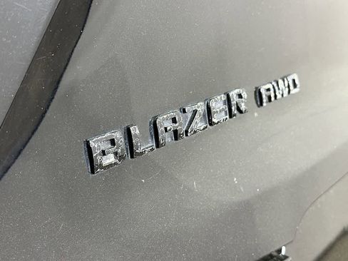 Used 2023 Chevrolet Blazer RS w/ Enhanced Convenience Package image 7