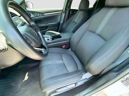 Used 2019 Honda Civic Sport image 11